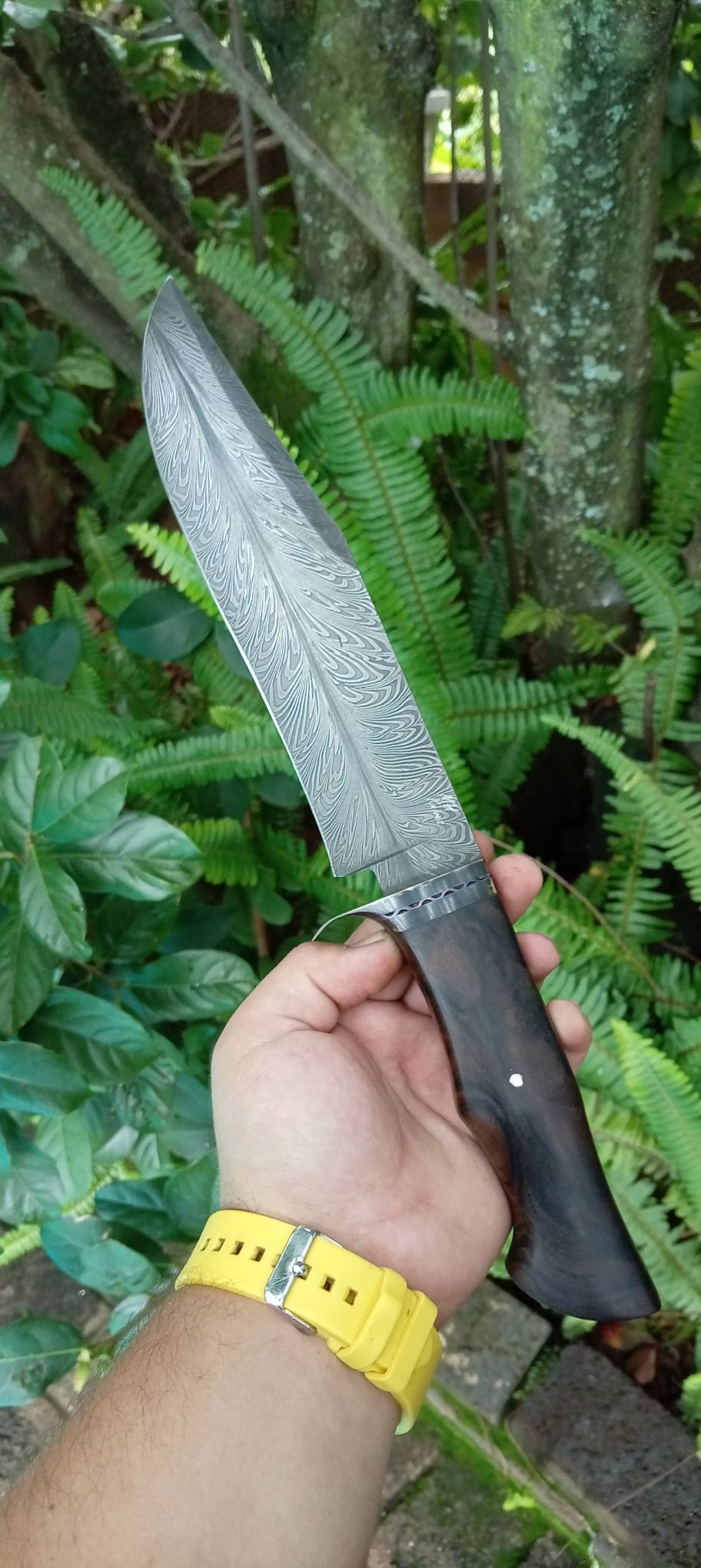 MH Knives Damascus fixed blade — feather pattern