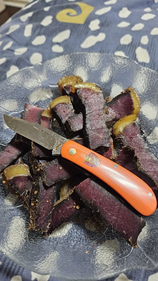 Classic slipjoint folder by MH Knives